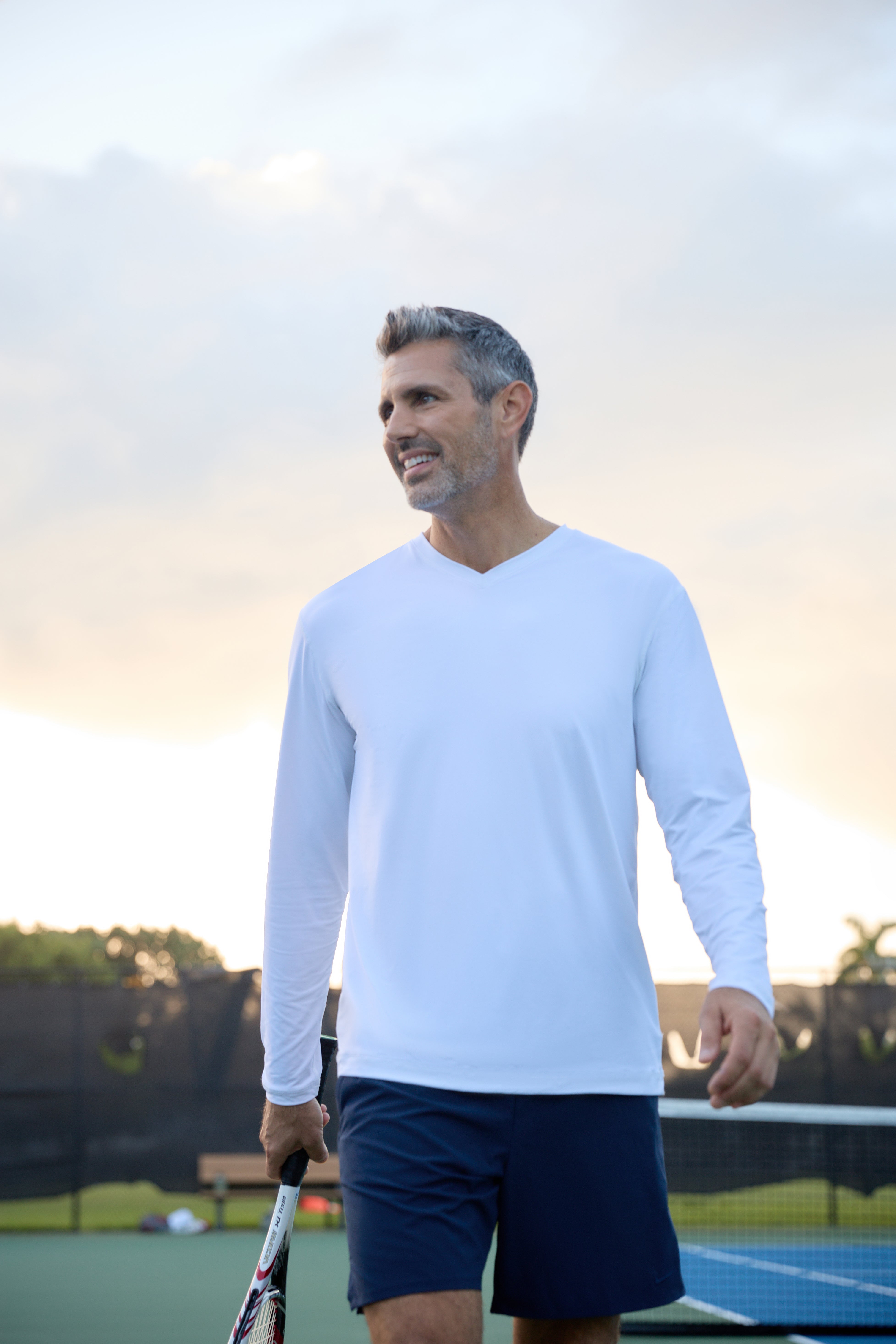  BloqUV MEN'S PERFORMANCE V-NECK (12003) - Black - Bonton