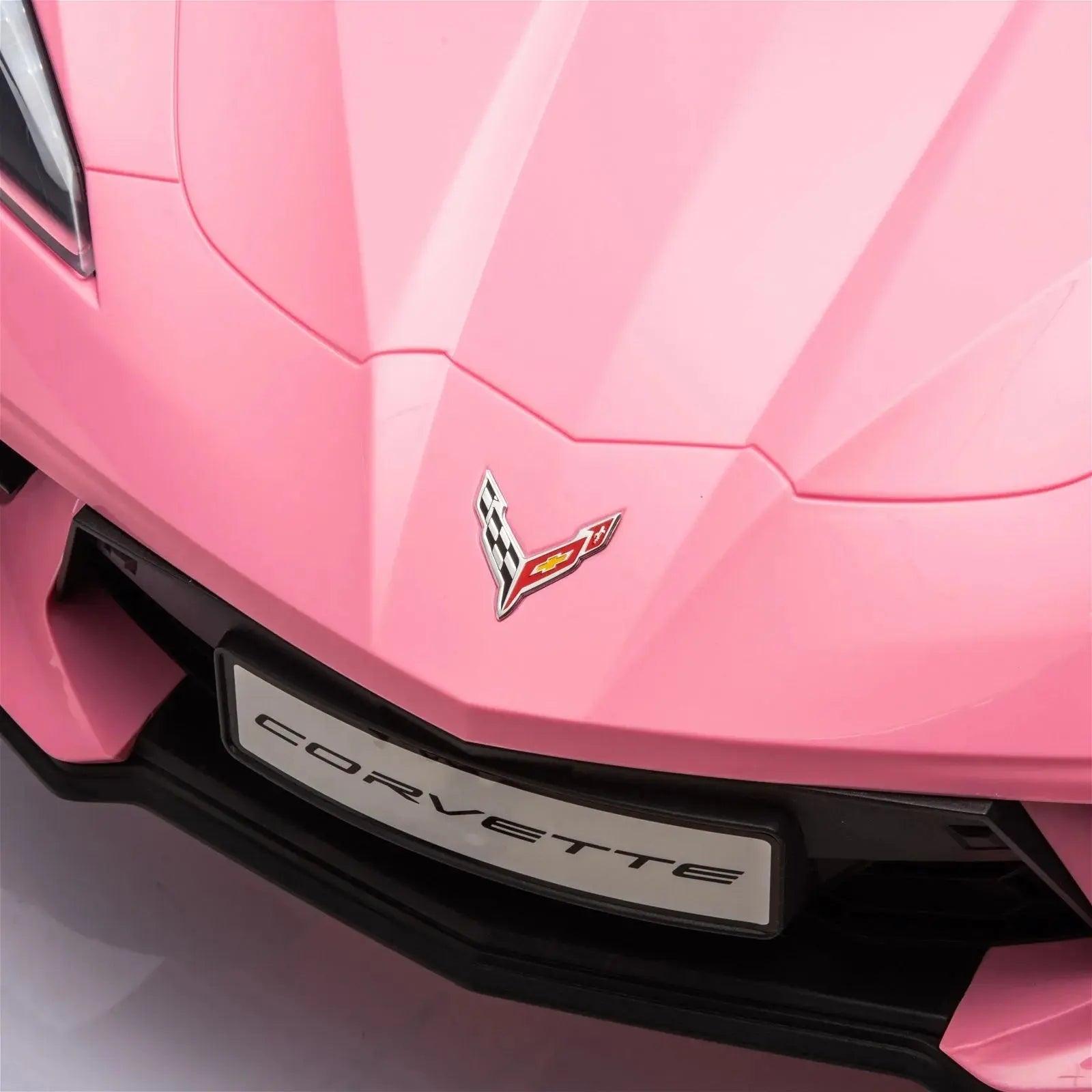  Freddo 12V Chevrolet Corvette C8 Stingray 1-Seater Kids Ride-on Car - White - Bonton