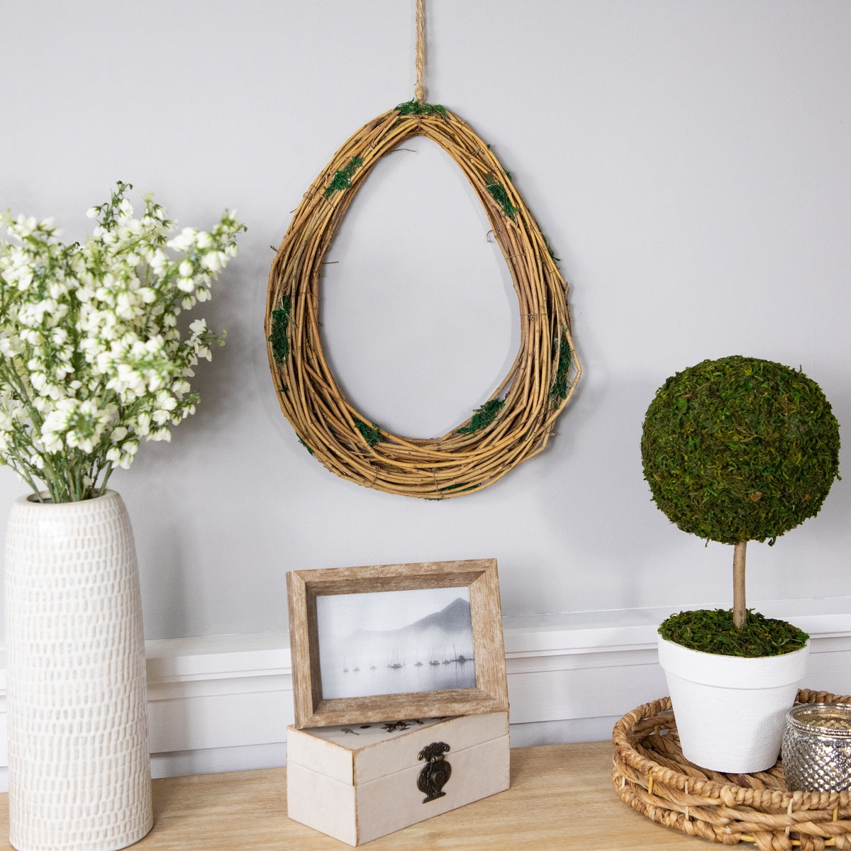  Northlight Natural Grapevine and Twig Oval Spring Wreath With Moss - 15.25