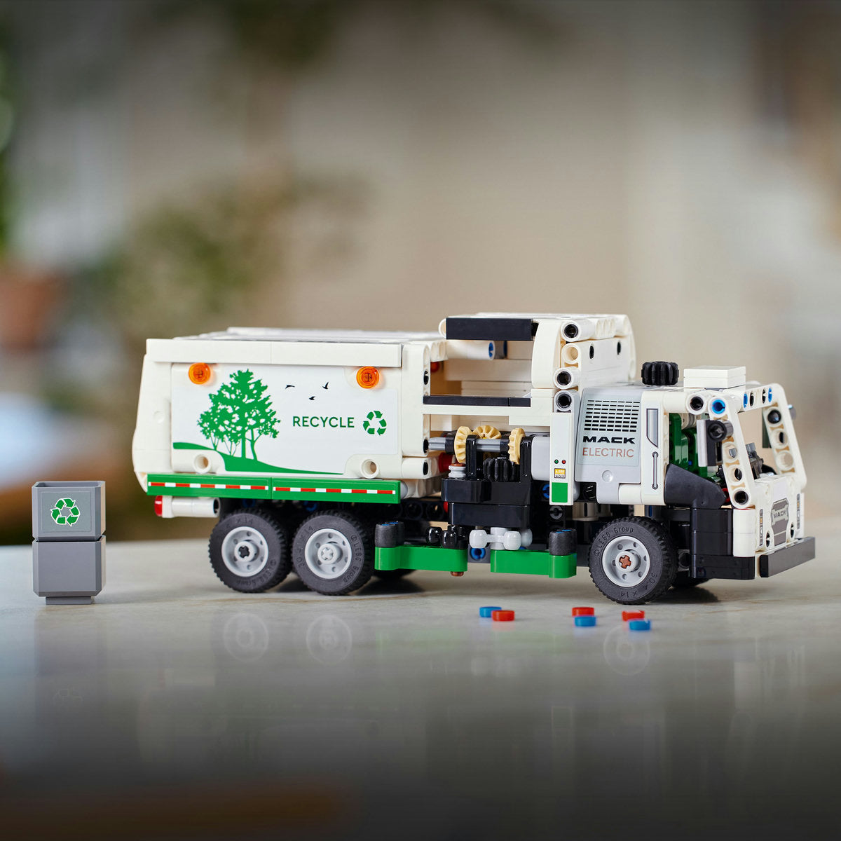  LEGO LEGO® Technic™ Mack® LR Electric Garbage Truck 42167 - Technic - Bonton