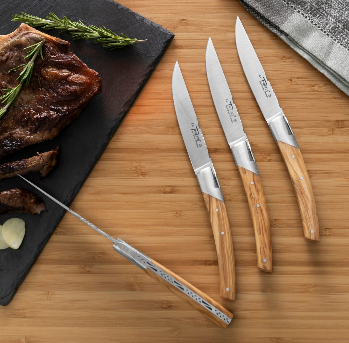  French Home Goyon-Chazeau Set of 4 Pirou Castle Steak Knives With Olive Wood Handles - Default Title - Bonton