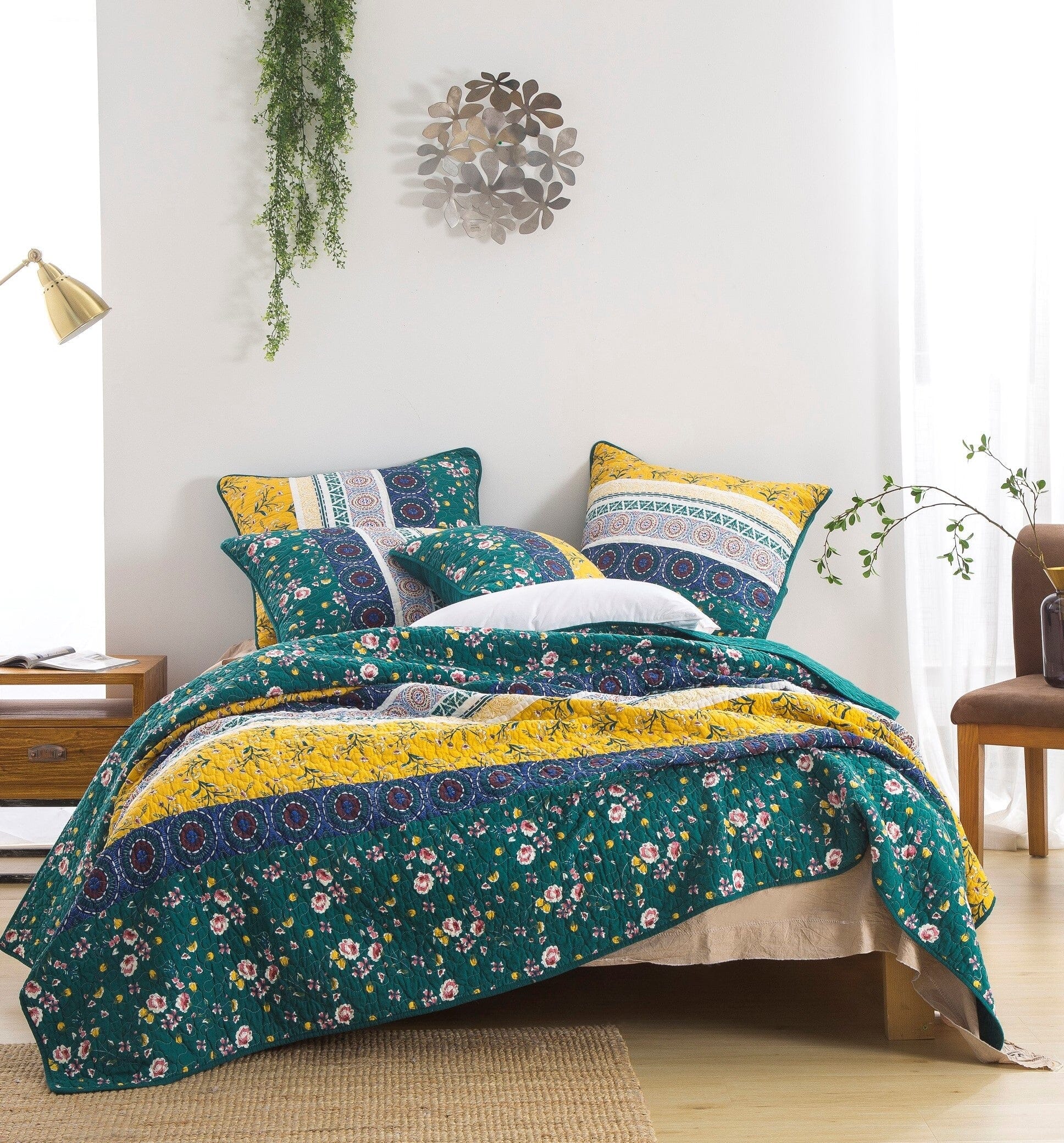  DaDa Bedding Collection DaDa Bedding Bohemian Patchwork Bed of Wild Flowers Floral Gardenia Green Bedspread Set (JHW-886) by DaDa Bedding Collection - Twin - Bonton