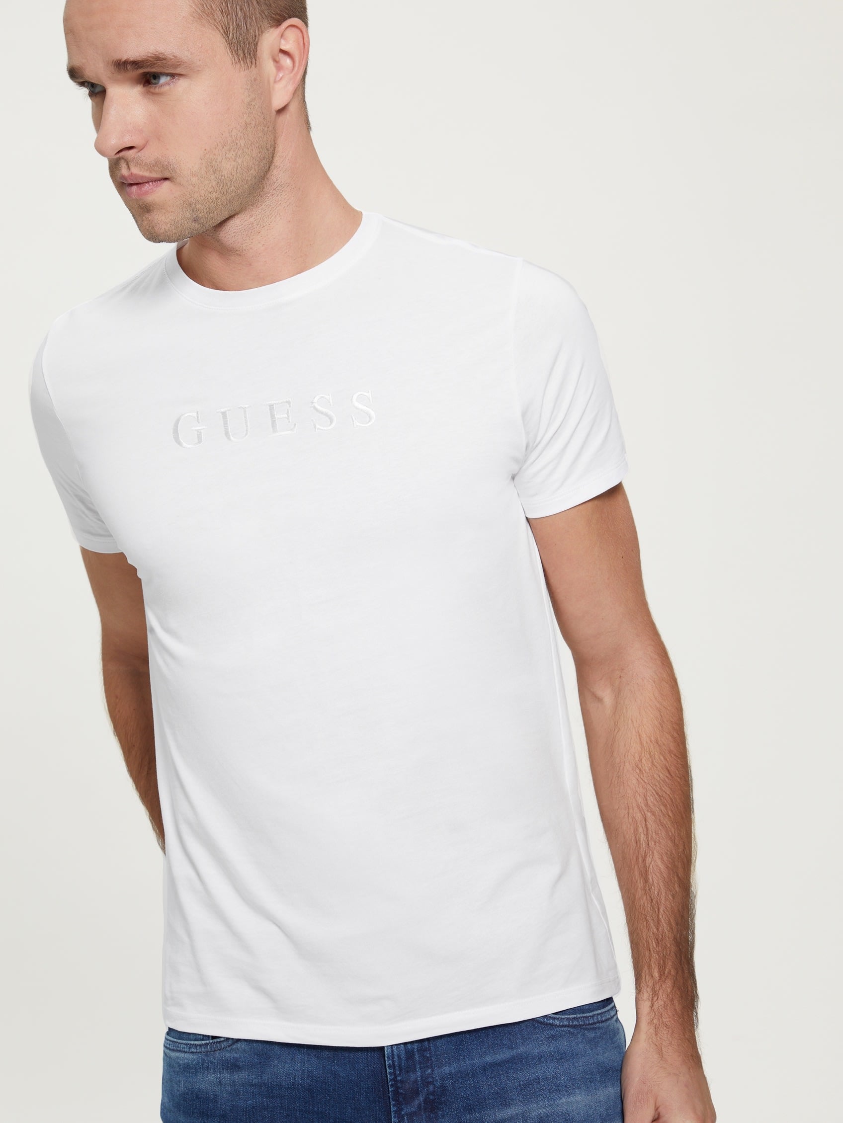  Guess Men's Embroidered Logo Tee - Pure White - Bonton