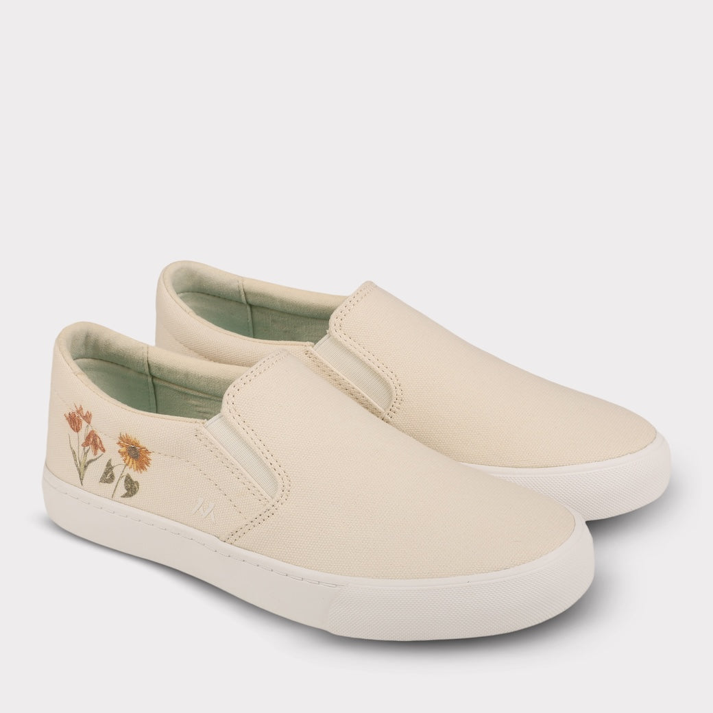  Mykos Piper Women's Slip-on Shoe - Black/Multi - Bonton