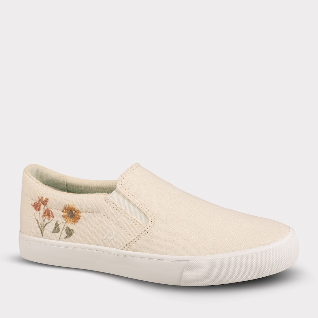 Mykos Piper Women's Slip-on Shoe - Black/Multi - Bonton