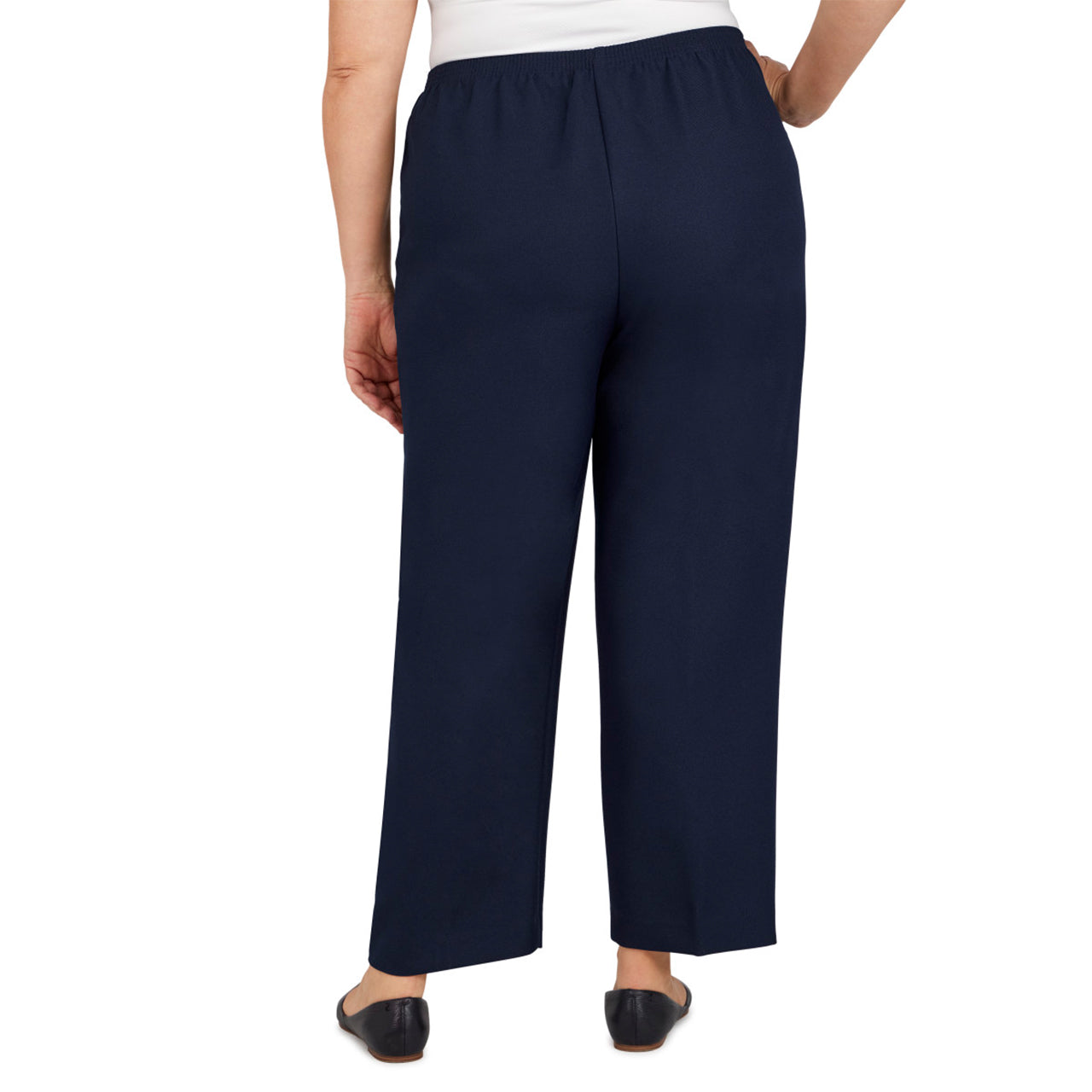  Alfred Dunner Plus Proportioned Short Pant - Black - Bonton