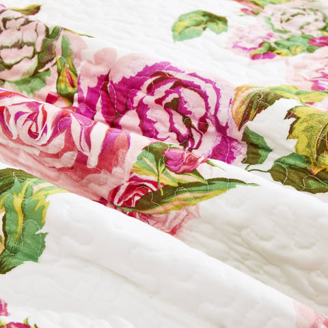 DaDa Bedding Romantic Roses Floral Throw Blanket - Lovely Spring Pink & White Scalloped Colorful Lightweight Breathable - Bright Vibrant Quilted Throw Blanket - 50 x 60 by DaDa Bedding Collection